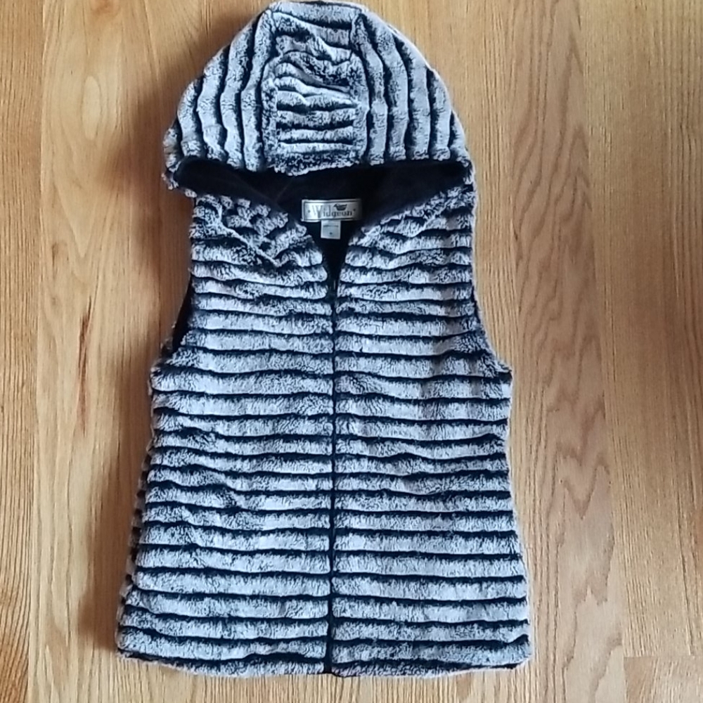 Widgeon, Faux Fur Vest, Size M